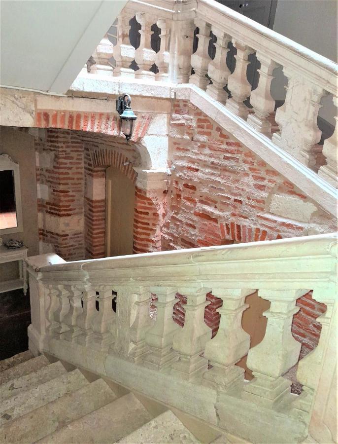 Pied A Terre De Charme - 80 M2 - Hyper Centre - Parking * Albi